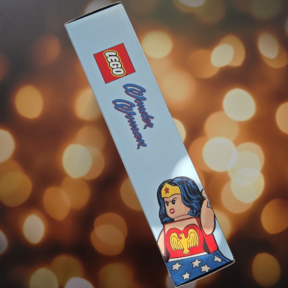 LEGO Wonder Woman and Cheetah Set 77906, 265 Pcs - Picture 3 of 5
